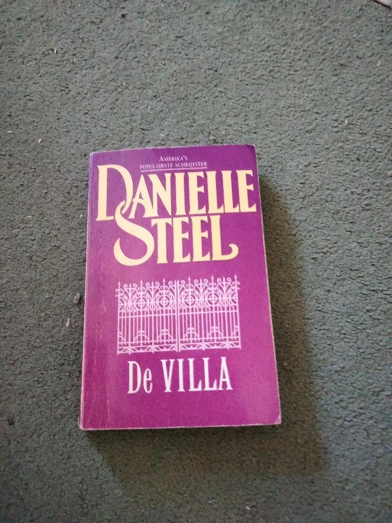 danielle steel de villa, Ophalen, Zo goed als nieuw