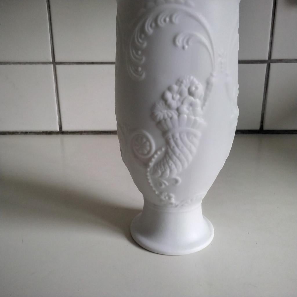 A K Kaiser biscuit vaas, Overige kleuren, Aardewerk of Porselein, Ophalen of Verzenden, Zo goed als nieuw