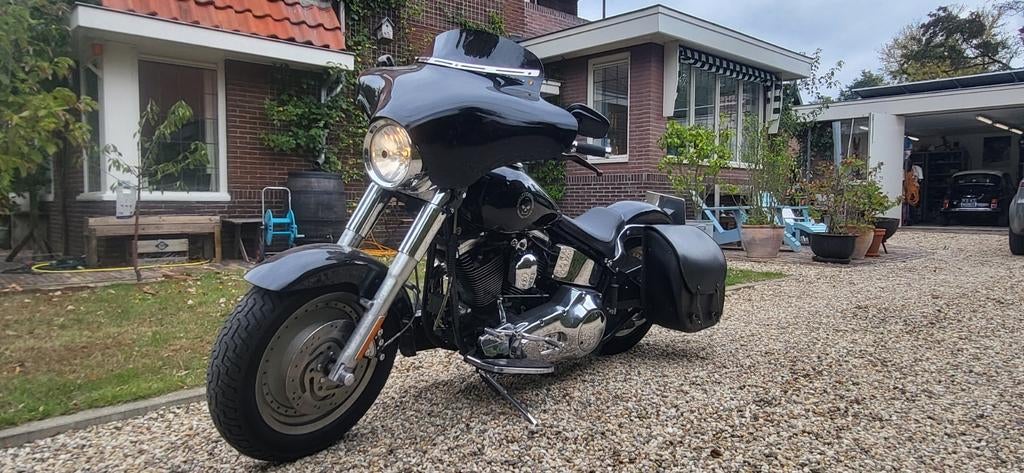 Harley Davidson Fatboy: Heerlijk, eerlijk en vet klinkend!