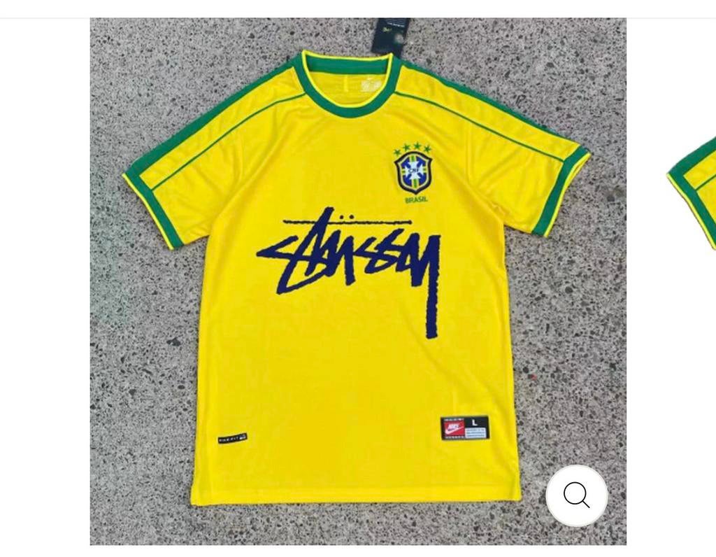 Stussy x brazil national team, Sport en Fitness, Voetbal, Maat M, Ophalen of Verzenden, Zo goed als nieuw, Shirt