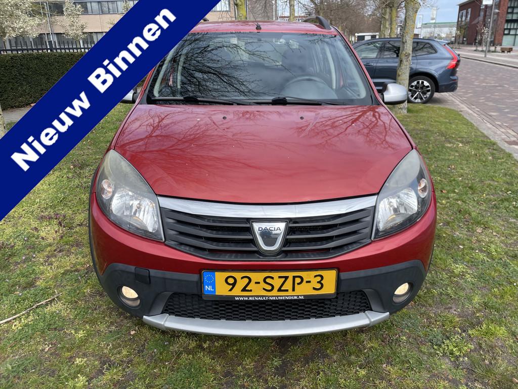 Dacia Sandero 1.6 Stepway LPG Zuinig hoge zit AIRCO nap nl a, Auto's, Voorwielaandrijving, Euro 5, Gebruikt, 4 cilinders
