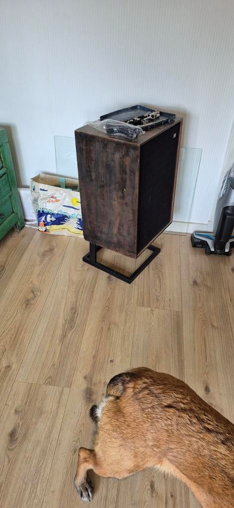 Vintage Wharfedale Speakers uit de vroege jaren '70, Ophalen