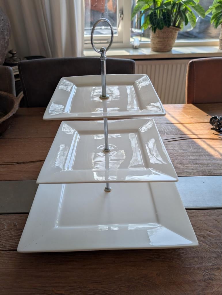 Etagère met 3 vierkante schalen - wit porselein, Ophalen of Verzenden, Zo goed als nieuw