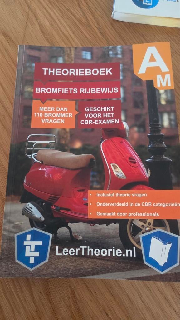 Theorieboek AM rijbewijs - Bromfiets theorie, Boeken, Ophalen of Verzenden, Nieuw, Overige onderwerpen, LeerTheorie.nl