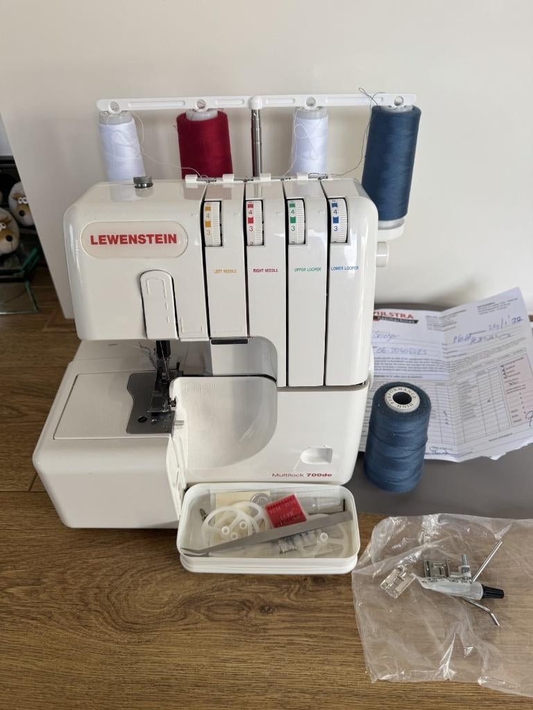 Te koop Lewenstein multilock 700de, Ophalen, Zo goed als nieuw, Lockmachine, Lewenstein