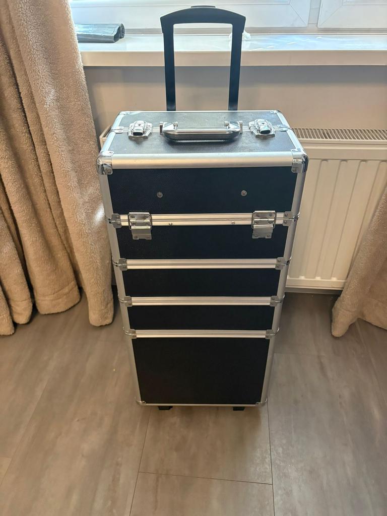 Zwarte beautycase met wielen, Sieraden, Tassen en Uiterlijk, Beautycases, Ophalen, Gebruikt