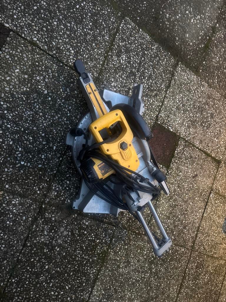 DeWalt afkortzaag DW712, Ophalen, Gebruikt, 70 mm of meer, Afkortzaag