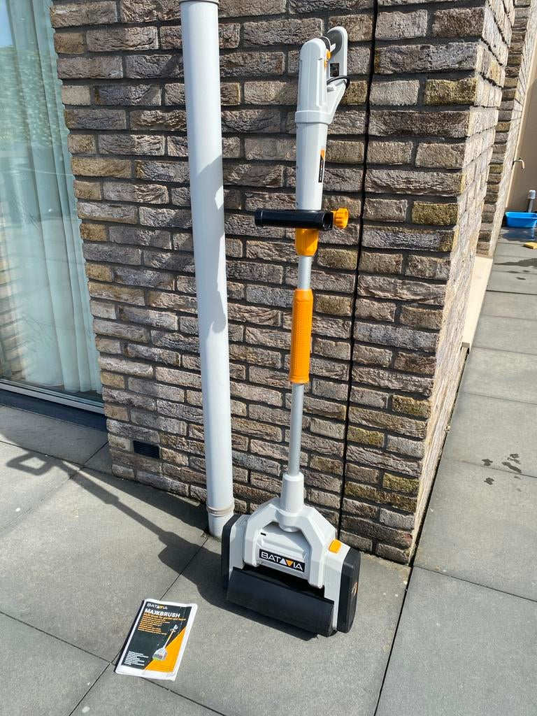 Elektrische Tuinborstel voor Kunstgras - Batavia Maxxbrush, Ophalen of Verzenden, Zo goed als nieuw