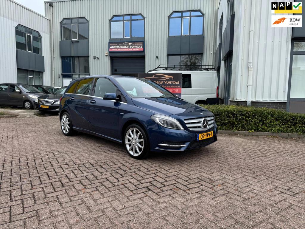 Mercedes-Benz B-klasse 180 Ambition AUTOMAAT!, Euro 5, 1325 kg, Gebruikt, 4 cilinders