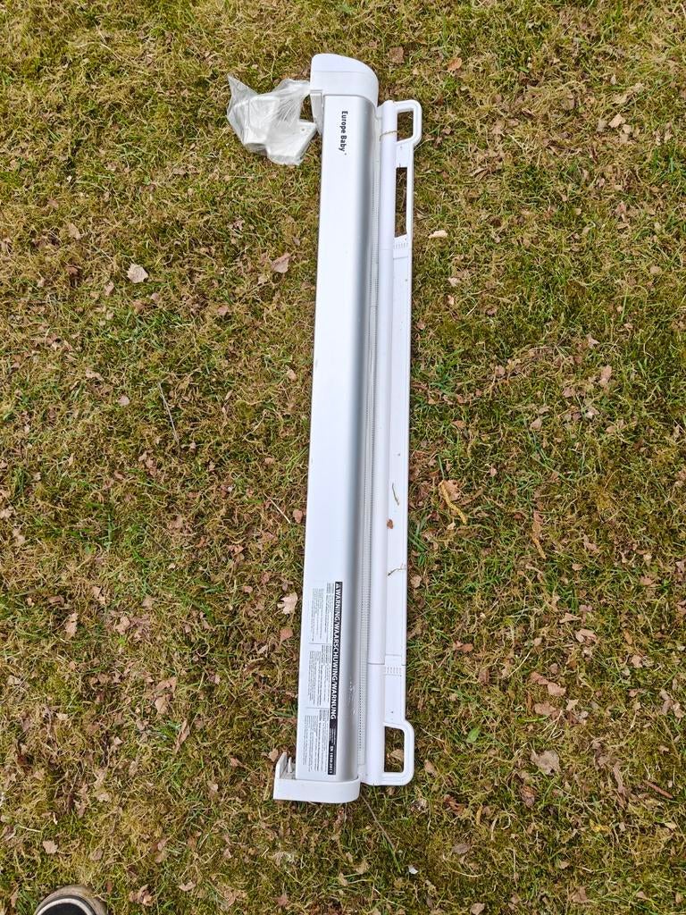 Oprolbaar traphekje van Safety 1st, Kinderen en Baby's, Traphekjes, Overige materialen, Oprolhekje, Ophalen of Verzenden, Zo goed als nieuw