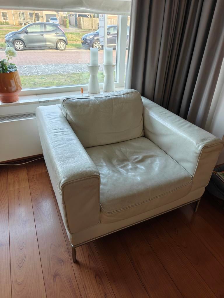 Leren fauteuil - Crème wit - Modern design, Huis en Inrichting, Fauteuils, Gebruikt, Leer, Metaal, 75 tot 100 cm, 75 tot 100 cm