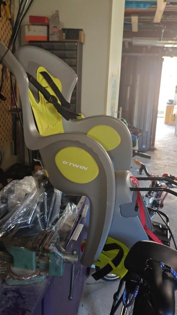 B-Twin fietsstoeltje, Ophalen, Btwin / Decathlon, Achterzitje, Gebruikt