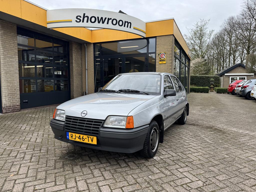 Opel Kadett 1.2S LS ORIGINEEL NL NIEUWSTAAT! (bj 1987), Auto's, Oldtimers, Voorwielaandrijving, 54 pk, 1196 cc, Origineel Nederlands