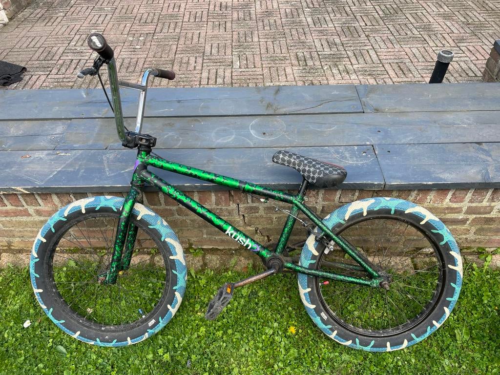 Kush BMX Fiets - Groen met Camouflage Banden, Ophalen of Verzenden, Gebruikt, Staal, 20 tot 24 inch
