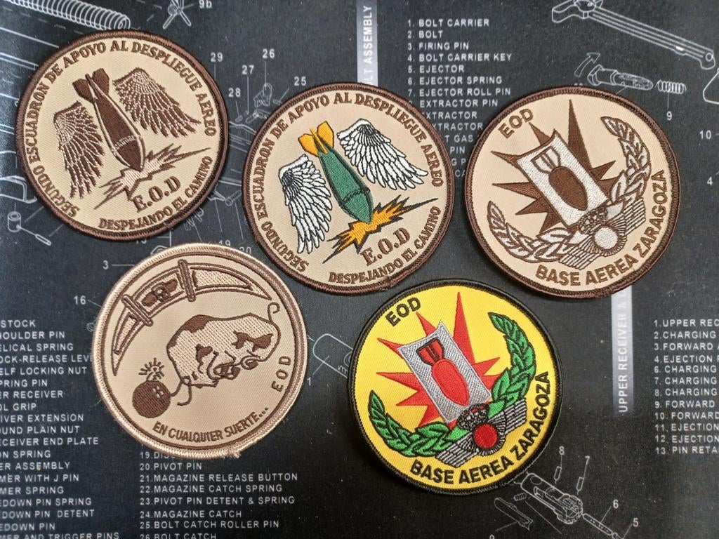 EOD Spanje, Verzenden, Landmacht, Overige gebieden, Embleem of Badge