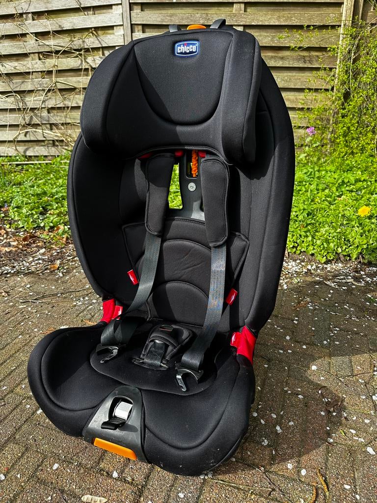 Chicco Gro Up 123 Black Autostoeltje Groep 1, 2, 3 (9-36kg), Kinderen en Baby's, Autostoeltjes, Ophalen, Verstelbare rugleuning
