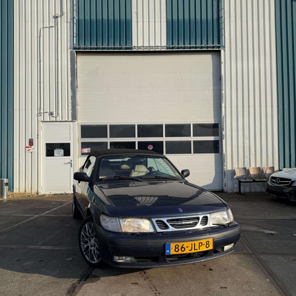 Saab 900 2.3 S Cabriolet met werk, Voorwielaandrijving, 1380 kg, Beige, 4 cilinders