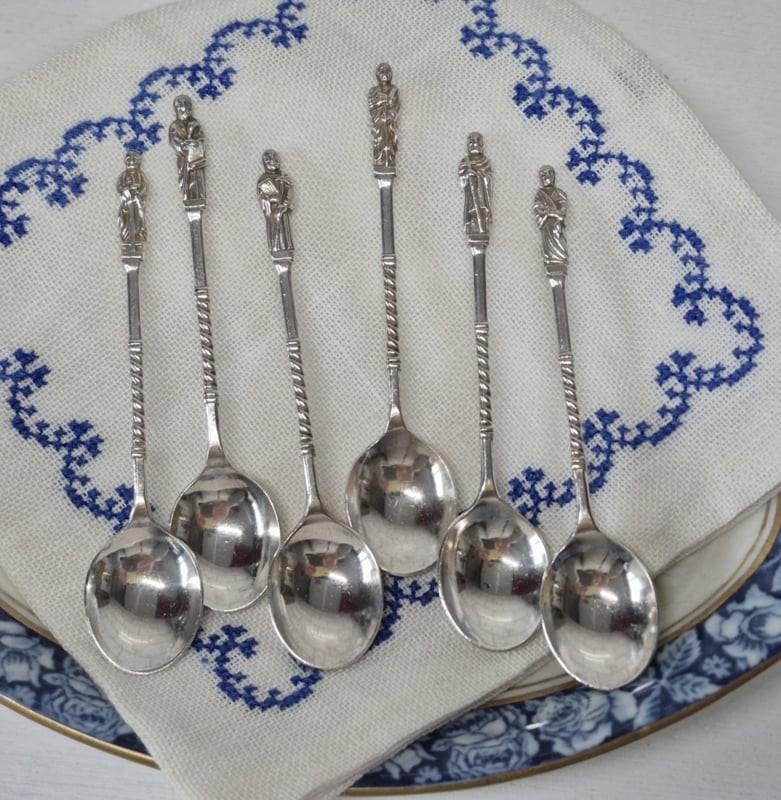 6 Apostel lepeltjes, Ophalen of Verzenden