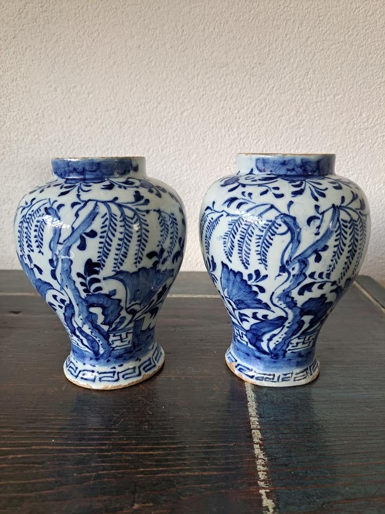 18e eeuw delfts aardewerk vazen 18,5cm floraal decor, Antiek en Kunst, Antiek | Keramiek en Aardewerk, Ophalen of Verzenden