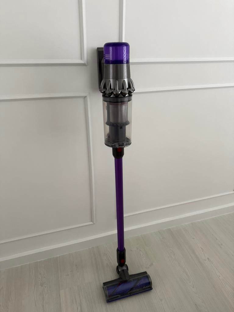 Compleet dyson v11 advanced steelstofzuiger, Witgoed en Apparatuur, Ophalen of Verzenden, Zo goed als nieuw