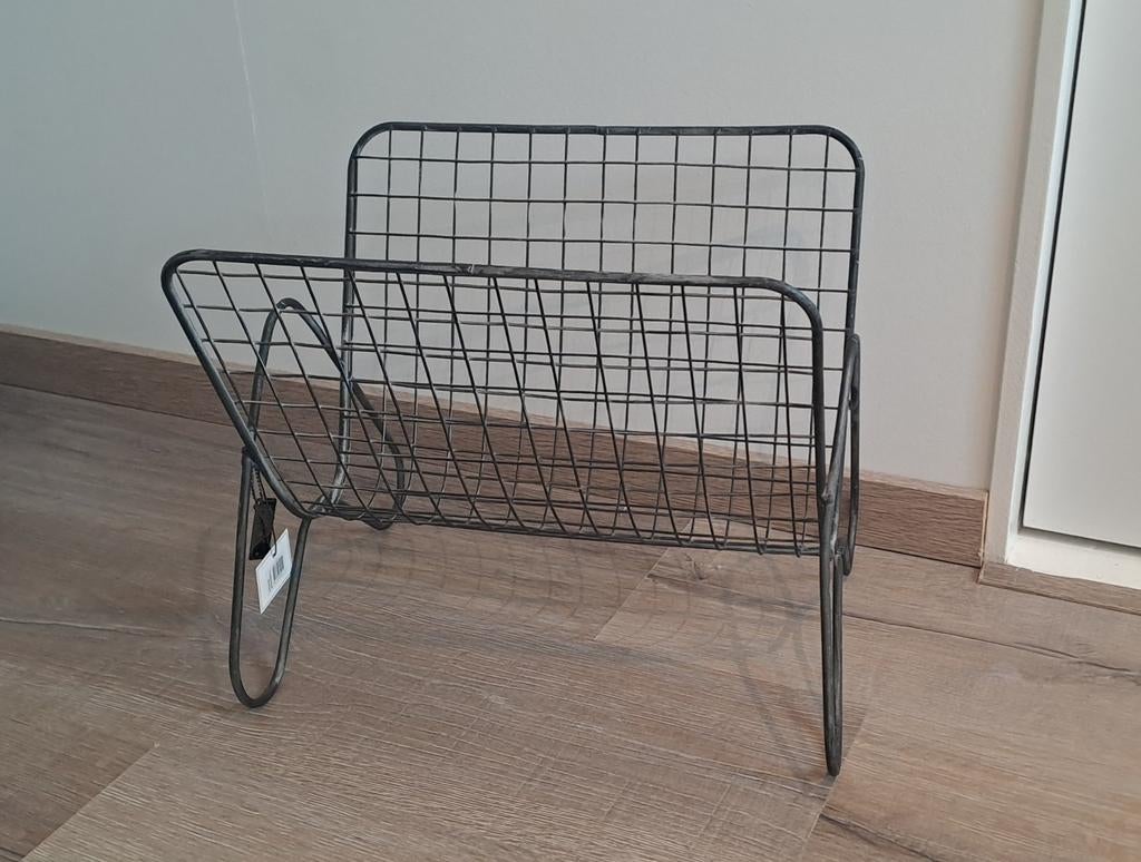 Zwart metalen tijdschriftenrek / lectuurbak, Ophalen of Verzenden, Nieuw