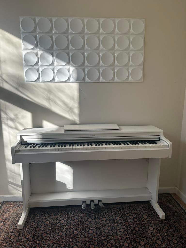 Yamaha YDP-165 digitale piano – als nieuw – 88 toetsen, Muziek en Instrumenten, Piano's, Ophalen of Verzenden, Zo goed als nieuw