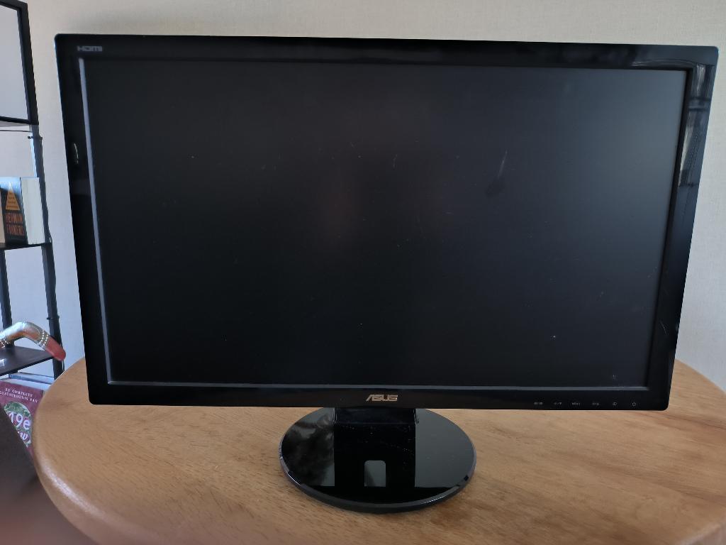 Asus LCD Beelscherm VE247H, Gebruikt, Asus, In hoogte verstelbaar, HDMI