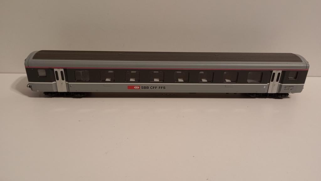 Roco 44320. 1e klasse rijtuig van de Zwitserse SBB (1:100), Gelijkstroom, Ophalen of Verzenden, Roco, Analoog