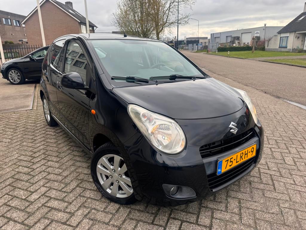 Suzuki Alto 1.0 Exclusive Airco,Toerenteller,Nieuwe APK, Voorwielaandrijving, Euro 5, Gebruikt, 200 kg