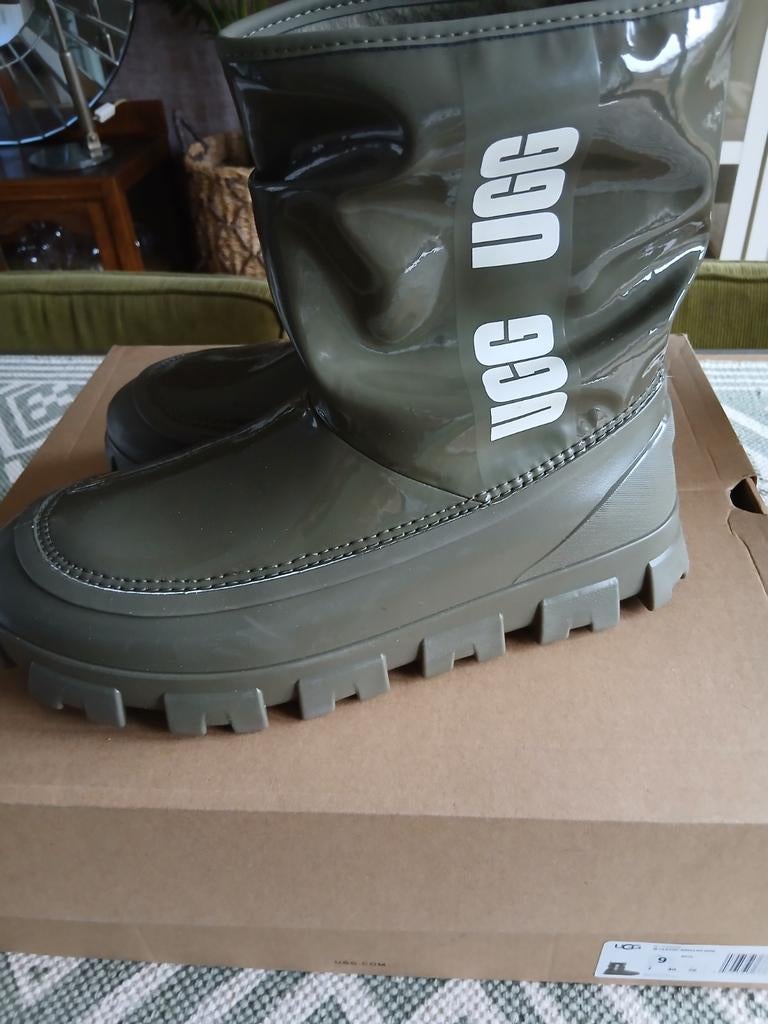 Prachtige waterdichte/gevoerde Kaki UGG, Ophalen of Verzenden, Nieuw, Bruin, Hoge laarzen