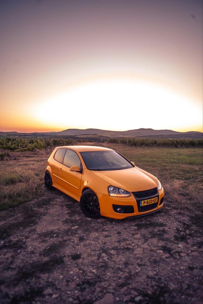 Unieke snelle golf 5 gti 350/400pk Gereviseerde motor, Stof, Zwart, Stoelverwarming, Handgeschakeld