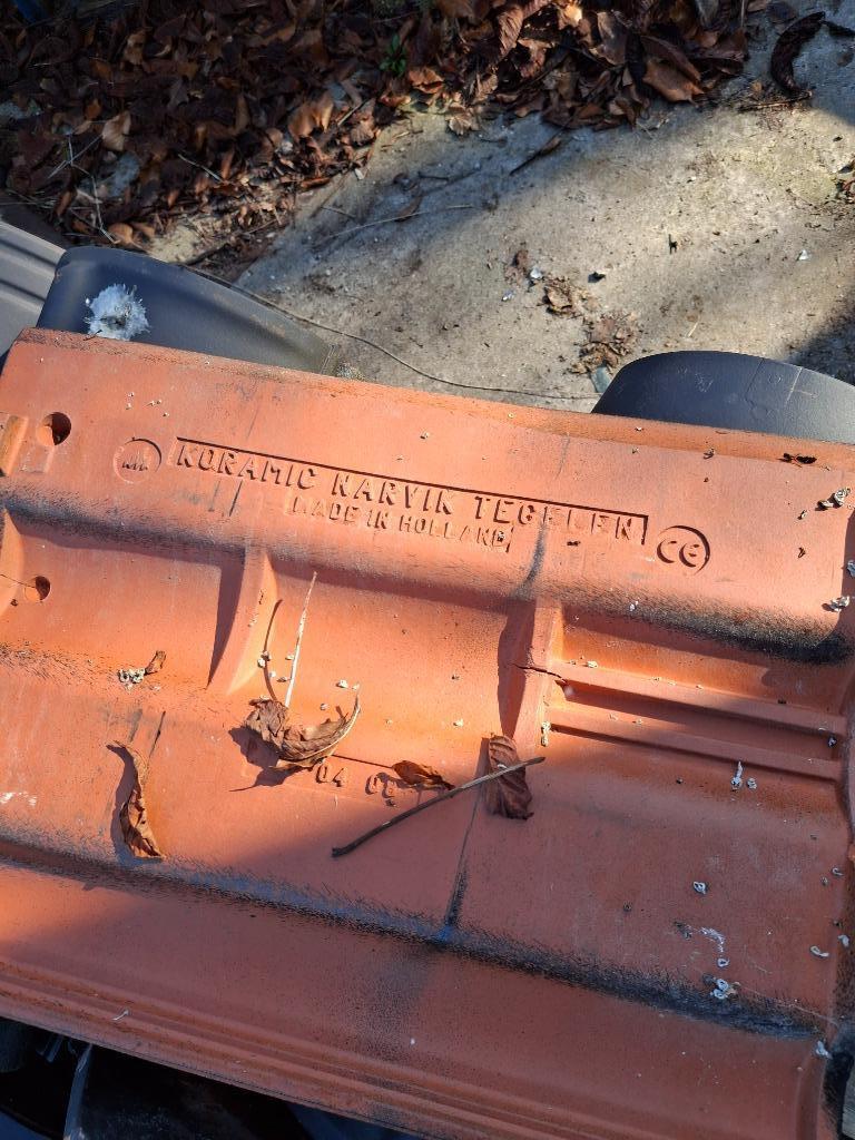 dakpannen Koramic 240 stuks lengte 44 cm Nieuw!!! zie foto, Ophalen, Steen of Klei, Zwart, Nieuw