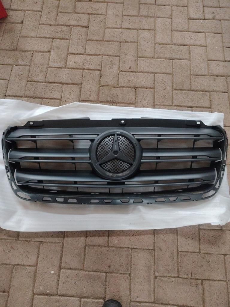 Mercedes Sprinter grill nieuw, Gebruikt, Voor, Mercedes-Benz, Ophalen of Verzenden