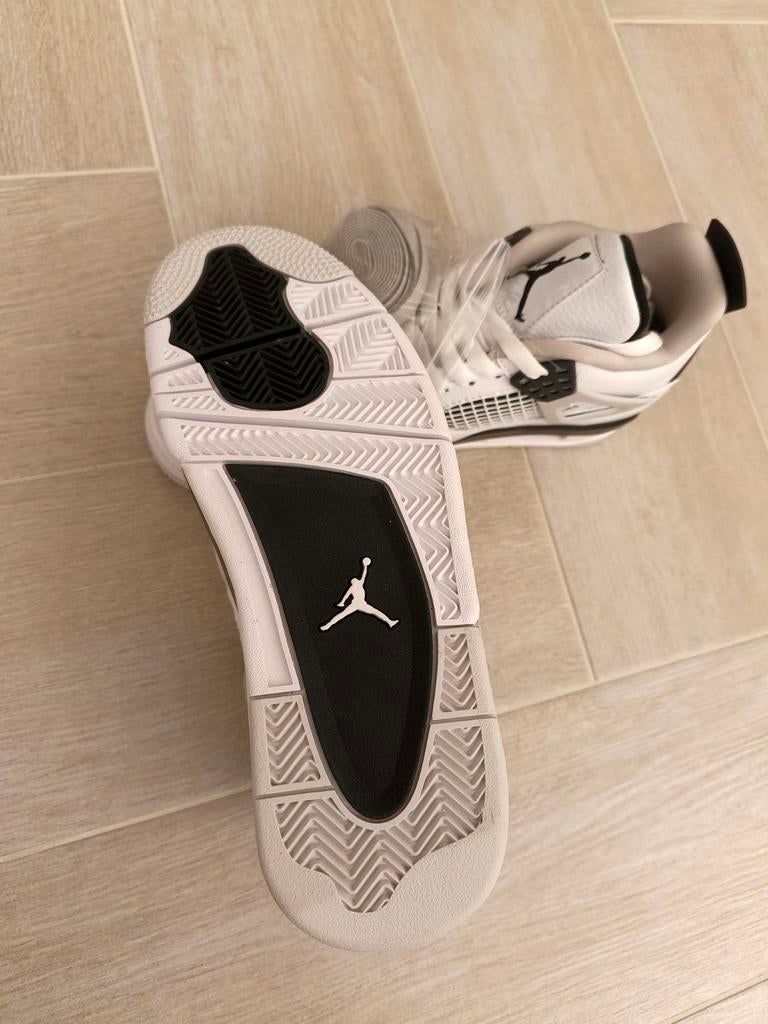 Air Jordan 4 Retro Military Maat 41 Zwart Wit Nieuw, Kleding | Heren, Schoenen, Ophalen of Verzenden