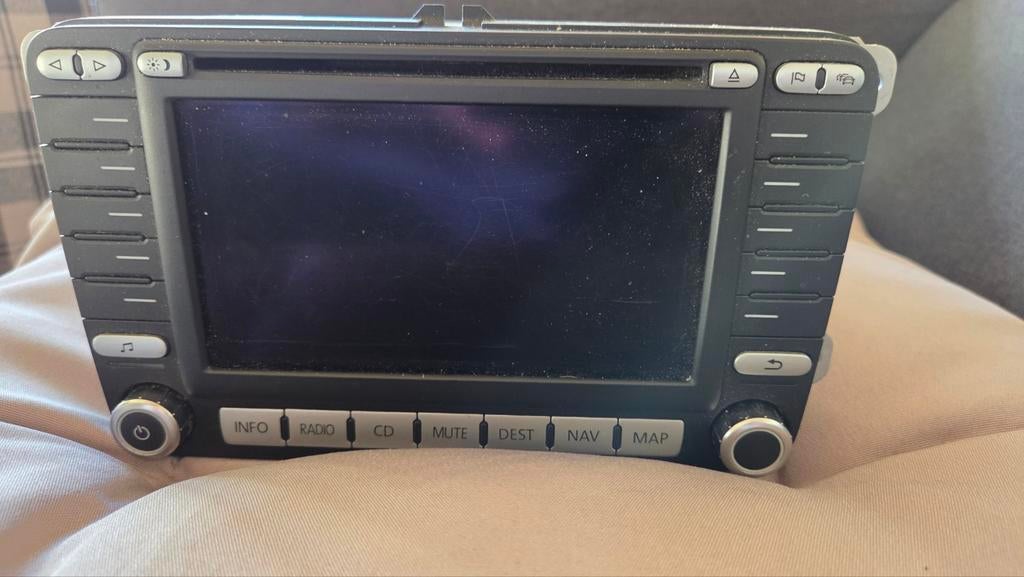 Autoradio met navigatie VW, Ophalen