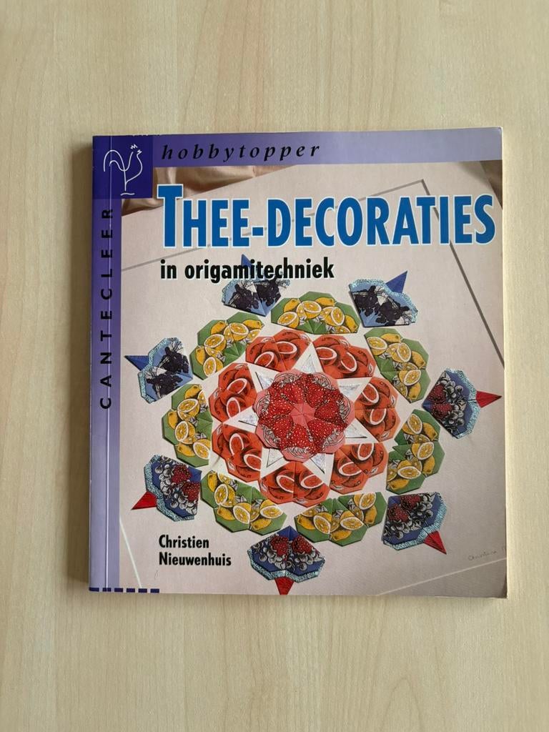 Thee-decoraties in origamitechniek - C. Nieuwenhuis, Boeken, Ophalen of Verzenden, Zo goed als nieuw, C. Nieuwenhuis