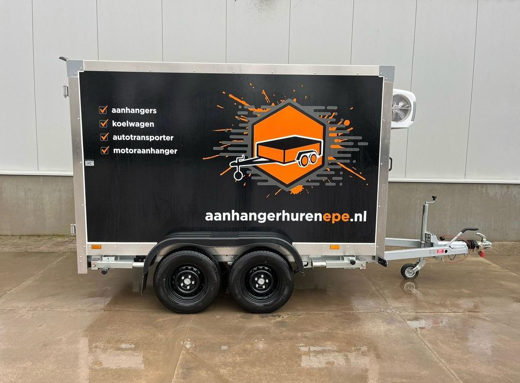 Te huur: koelwagen, Ophalen, Zo goed als nieuw