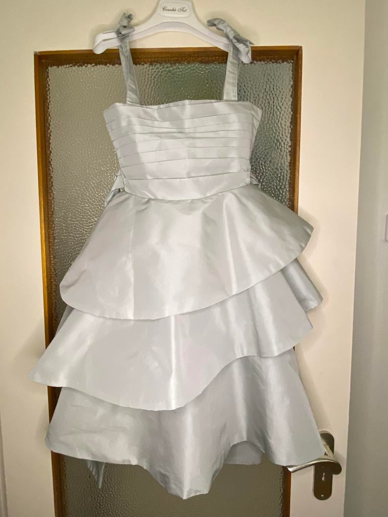 Zilver Grijze Feestjurk / Galajurk; Emma La Folie- Maat xxs, Kleding | Dames, Jurken, Ophalen of Verzenden, Knielengte, Maat 34 (XS) of kleiner