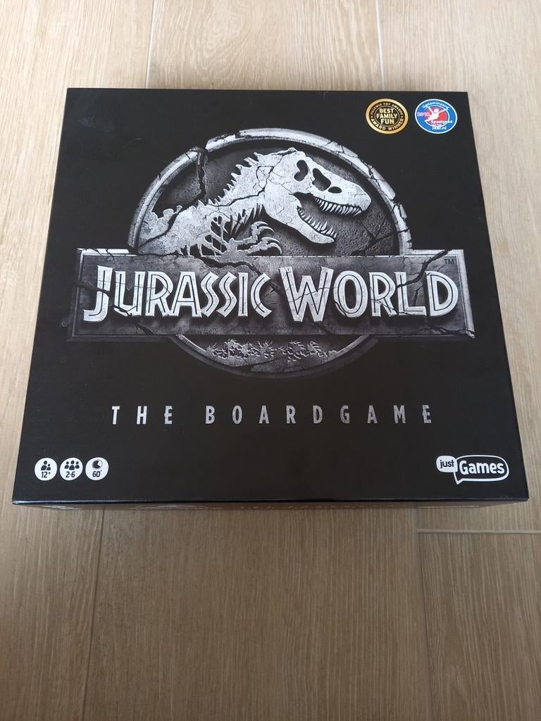 Jurassic World The Boardgame compleet, Hobby en Vrije tijd, Gezelschapsspellen | Bordspellen, Ophalen of Verzenden, Zo goed als nieuw
