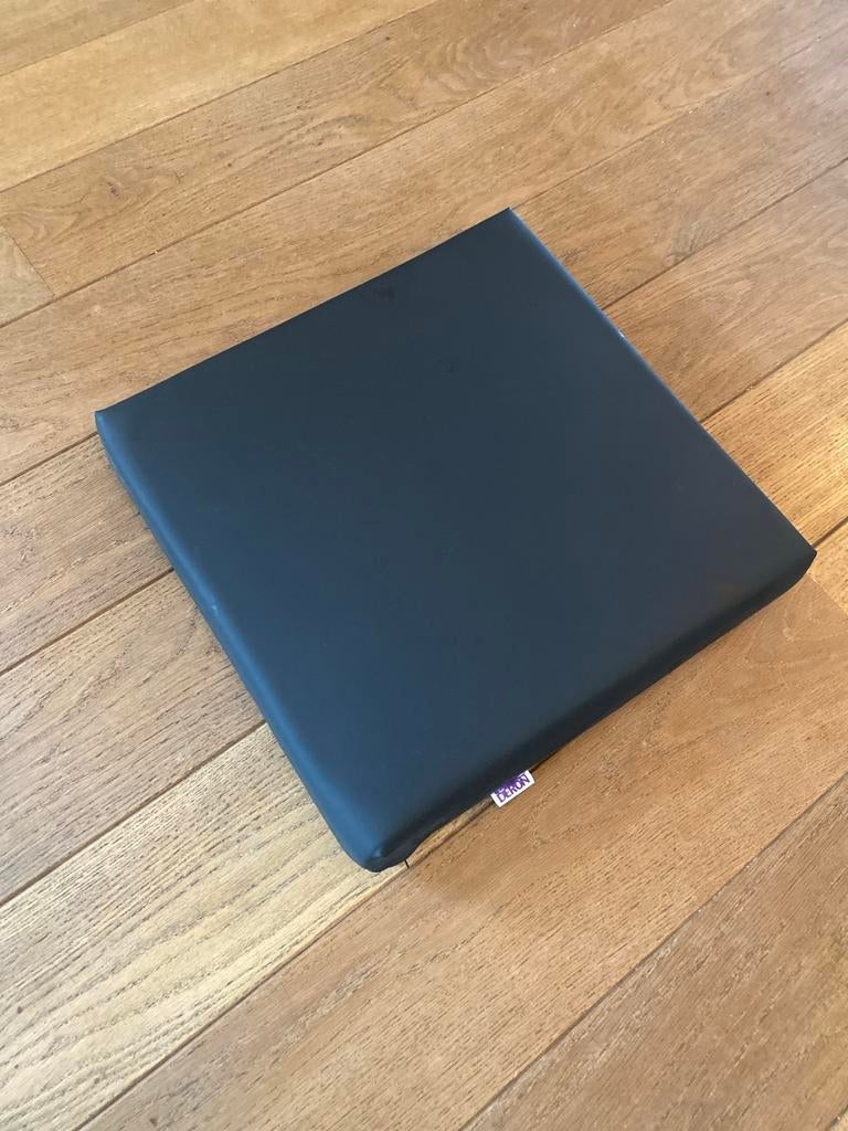 Deron Zit Kussen - Drukverlagend - 45x45 cm, Diversen, Verpleegmiddelen, Ophalen of Verzenden, Zo goed als nieuw