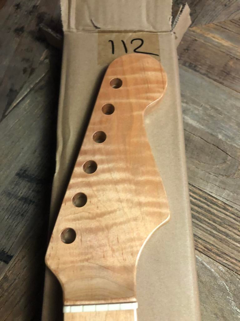 Stratocaster hals” Flamed Maple roasted 22 frets”112, Geen, Geen, Jpsg, Nieuw
