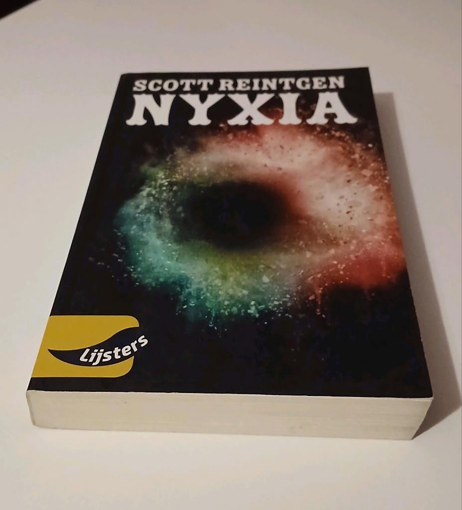 Nyxia - Scott Reintgen - Young Blackbirds, Boeken, Ophalen of Verzenden, Zo goed als nieuw, Scott Reintgen