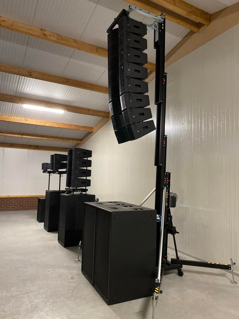 Line Array Audio Center K-LA28 Set in Flightcase, Ophalen, Gebruikt, Audio
