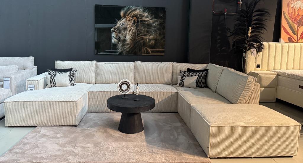 Voorraad Actie | Fijne ribstof Hoekbank | Showroom Utrecht