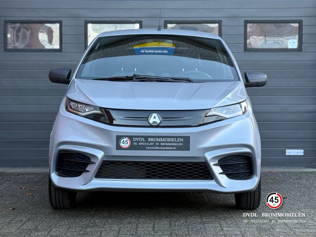 Aixam Coupé Premium Brommobiel 2024 1e eig 22dkm NIEUWSTAAT, Overige merken, Gebruikt, DVDL Brommobielen, Staarten 32
5281PL  Boxtel, NL