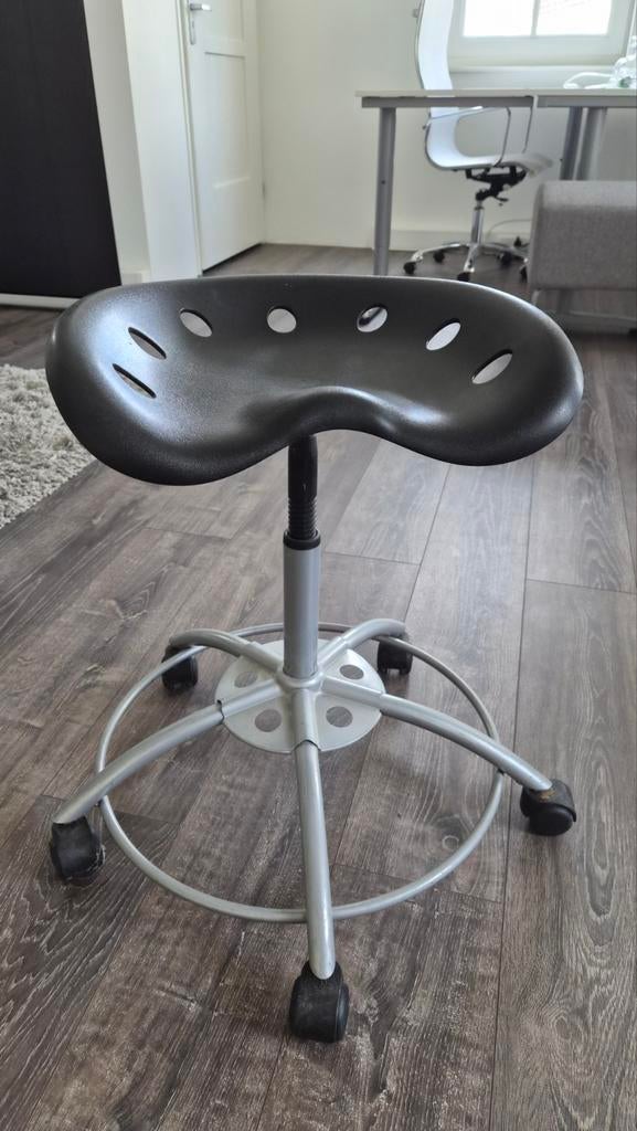 Ergonomische Zadelkruk met Wielen - Zwart, Huis en Inrichting, Bureaustoelen, Ophalen, Zwart, Bureaukruk