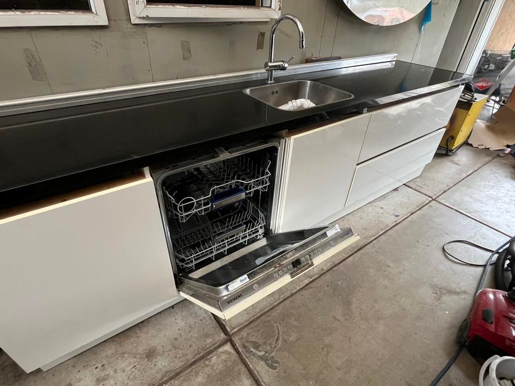 Siematic, Ophalen, Gebruikt, Wit, Graniet of Steen