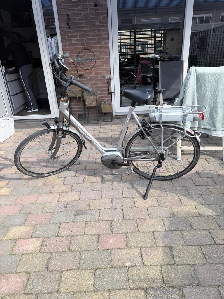 Batavus ways ebike, Fietsen en Brommers, Fietsen | Dames | Damesfietsen, Zo goed als nieuw, Batavus, Versnellingen, 56 cm of meer