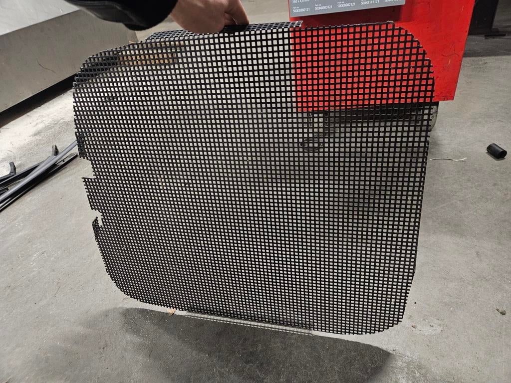 Raamroosters Caddy, Ophalen