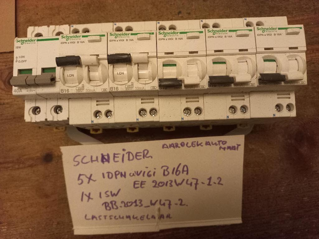 aardlekschakelaar 5x Schneiderr IDPN 16A en 1xlastschake ISW, Ophalen of Verzenden, Gebruikt, Schakelaar